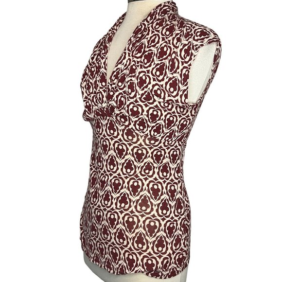 Banana Republic Women's Top Size Small Stretch Sleeveless V Neck Rusty Red and W - Picture 2 of 11